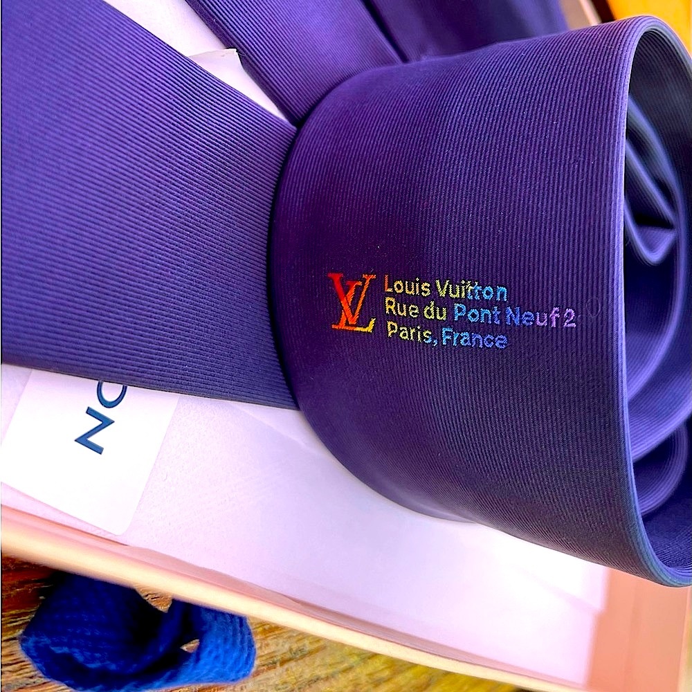 🎁LV HOLIDAY 26’🎁🆕💯LOUIS VUITTON VIRGIL ABLOH RUNWAY SUNSHINE MOTIF TIE🌞🔥 - Picture 3 of 17